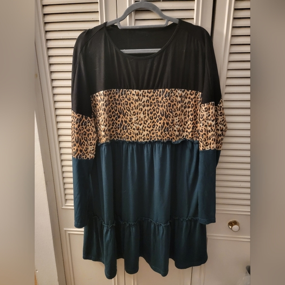 Color Block Dress - Picture 3 of 13